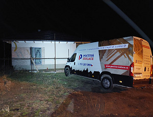 Zateplení stropu bungalovu pomocí foukané izolace